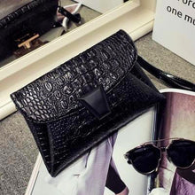 Load image into Gallery viewer, Alligator Evening Clutch - SexyBling