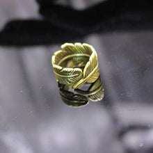 Load image into Gallery viewer, Antique Feather Ring - SexyBling