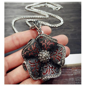 Floral Long Chain Pendant Necklace - SexyBling