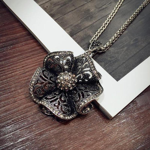 Floral Long Chain Pendant Necklace - SexyBling