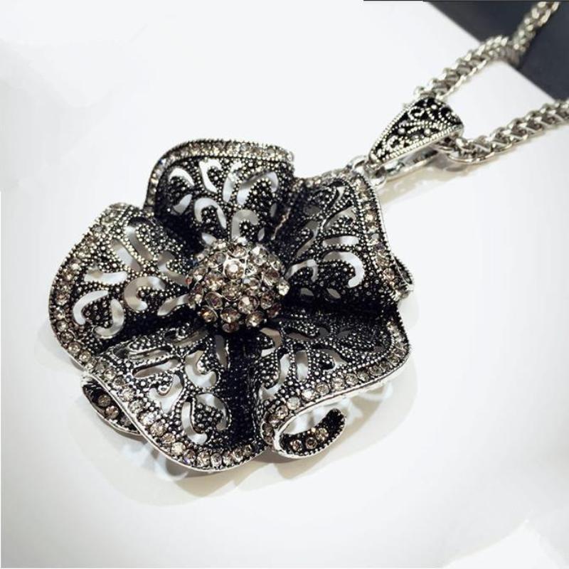 Floral Long Chain Pendant Necklace - SexyBling