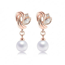 Load image into Gallery viewer, Flower Pearl Drop Earrings - SexyBling