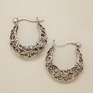Hollow Plant Hoop Earrings - SexyBling