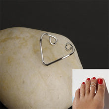 Load image into Gallery viewer, Hot V Shape Silver Metal Toe Ring - SexyBling
