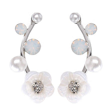 Load image into Gallery viewer, Pearl Flower Earrings - SexyBling