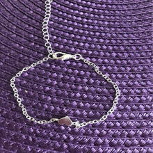 Load image into Gallery viewer, Heart Chain Bracelet - SexyBling