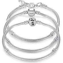 Load image into Gallery viewer, Love Snake Chain Bracelet - SexyBling