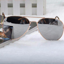 Load image into Gallery viewer, Metal Frame Pilot Sunglasses - SexyBling