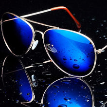 Load image into Gallery viewer, Metal Frame Pilot Sunglasses - SexyBling
