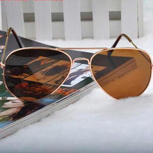 Load image into Gallery viewer, Metal Frame Pilot Sunglasses - SexyBling