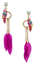 Load image into Gallery viewer, Real Feather Earrings With Bird - SexyBling