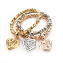 Load image into Gallery viewer, Round Charm Chain Bracelet - SexyBling