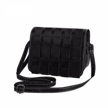 Load image into Gallery viewer, Stylish Leather Crossbody Bag With Strap