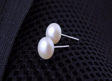Load image into Gallery viewer, Real Freshwater Pearl Earrings - SexyBling