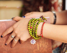 Load image into Gallery viewer, Greenish Sandelwood Bracelet - SexyBling