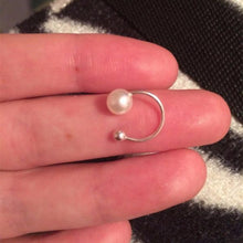 Load image into Gallery viewer, Pearls Ear Cuff Earrings - SexyBling