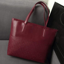 Load image into Gallery viewer, Leather Criss-cross Shoulder Bag - SexyBling