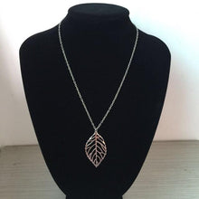 Load image into Gallery viewer, Gold/Silver Ornamental Choker Necklace - SexyBling