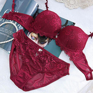 Feisty Lace Push up Bra & Panty Set - SexyBling