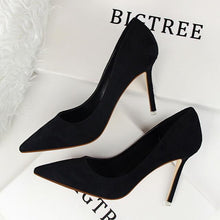 Load image into Gallery viewer, Classic Suede Flock Slim Pump - SexyBling