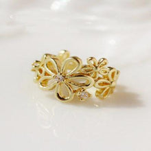 Load image into Gallery viewer, Cutout Flower Crown Crystal Earrings - SexyBling