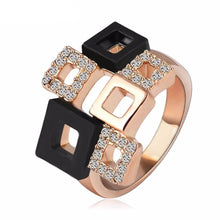 Load image into Gallery viewer, Austrian Crystal Square Ring - SexyBling