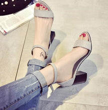 Load image into Gallery viewer, Feisty Fish Head Mid Heel Sandals - SexyBling