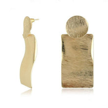 Load image into Gallery viewer, Big Leaf Water Drop Earrings - SexyBling