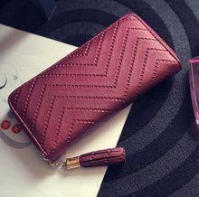 Load image into Gallery viewer, Luxurious Tassel Zig Zag Wallet - SexyBling