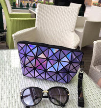 Load image into Gallery viewer, Diamond Lattice Rhombus Clutch - SexyBling
