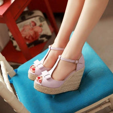 Load image into Gallery viewer, Crystal Queen High Heels Platform Sandals - SexyBling