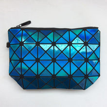 Load image into Gallery viewer, Diamond Lattice Rhombus Clutch - SexyBling